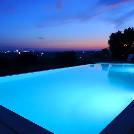Aparthotel Tenuta Madia *