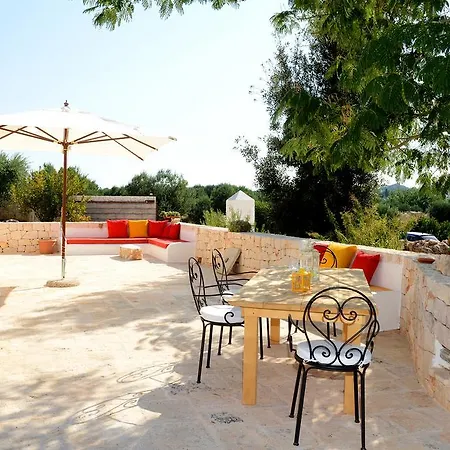 Tenuta Madia מלון דירות אוסטוני